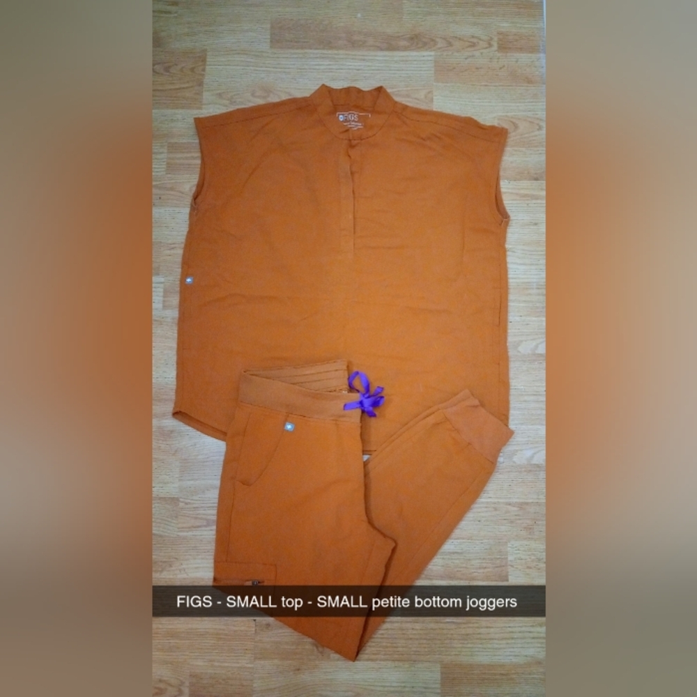 Figs Orange Women's Scrub Set